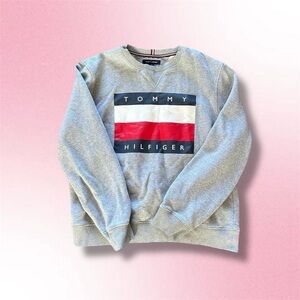 Tommy Hilfiger sweater